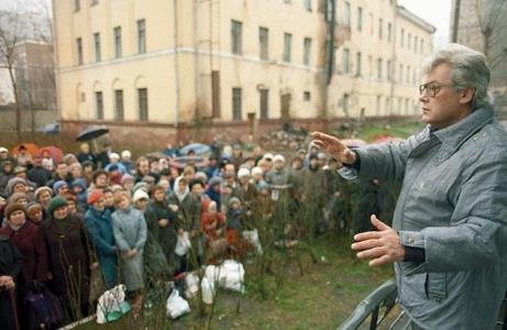 Оздоровительные сеансы Чумака посещали десятки тысяч людей